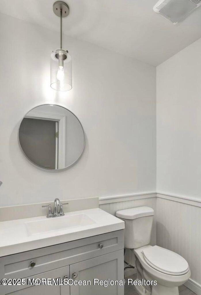 8 Ravine Drive, Unit B Matawan, NJ 07747 - Photo 3 of 21 HALF BATH LOWER