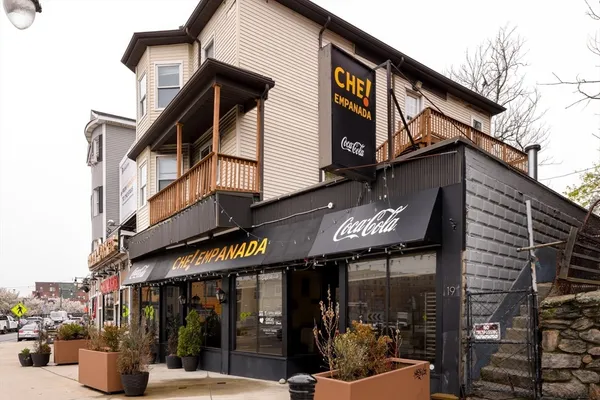 $750,000 | 19 Kelley Square, Worcester, MA 01604