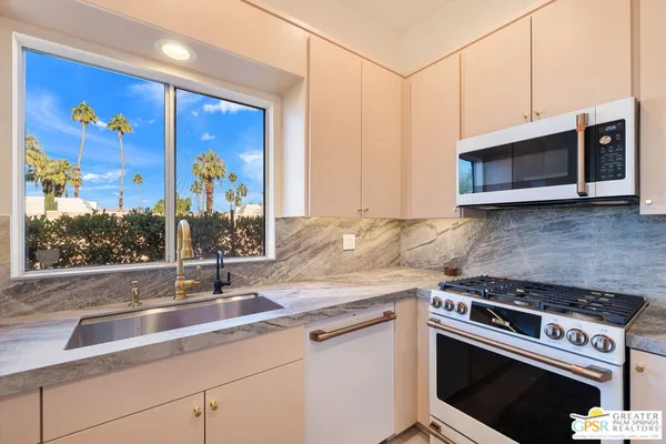 $11,000 | 47171 El Agadir, Palm Desert, CA 92260