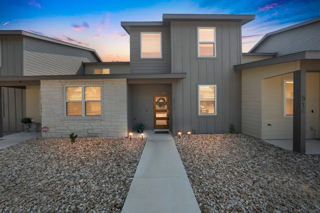 $330,000 | 512 Palmer Drive, Point Venture, TX 78645