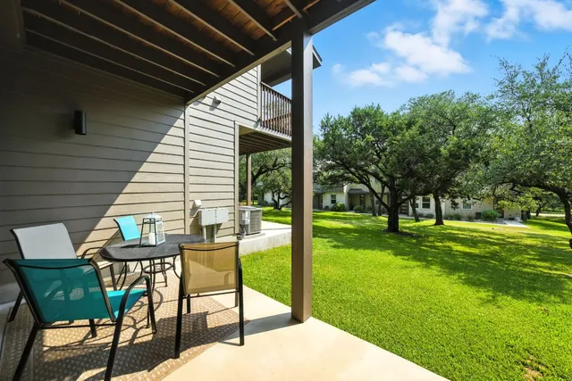 $330,000 | 512 Palmer Drive, Point Venture, TX 78645