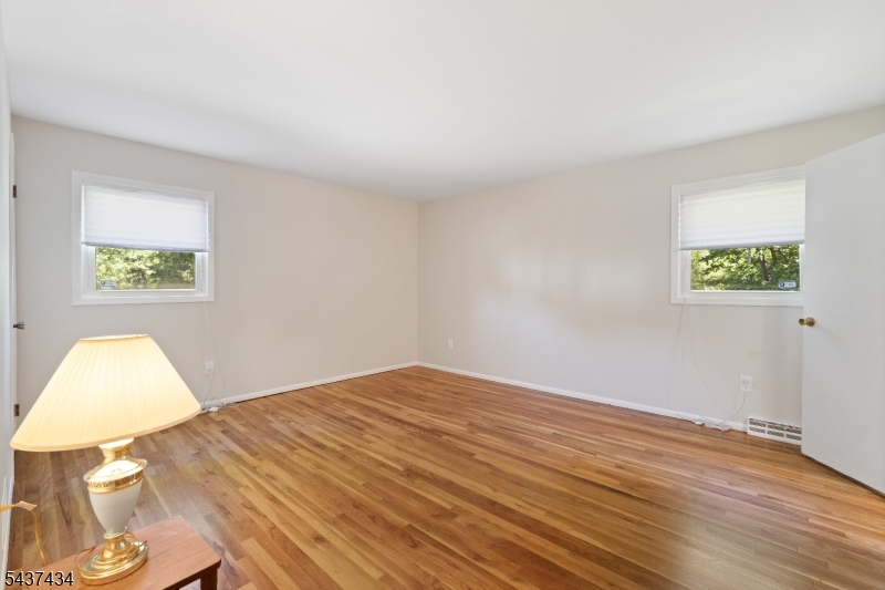 244 Malapardis Road Cedar Knolls, NJ 07927 - Photo 16 of 32