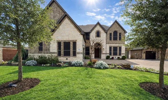 $879,900 | 2774 Waverley Drive, Trophy Club, TX 76262