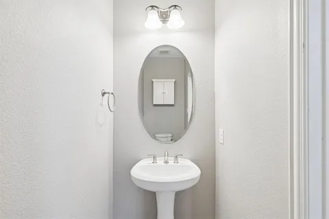 $879,900 | 2774 Waverley Drive, Trophy Club, TX 76262