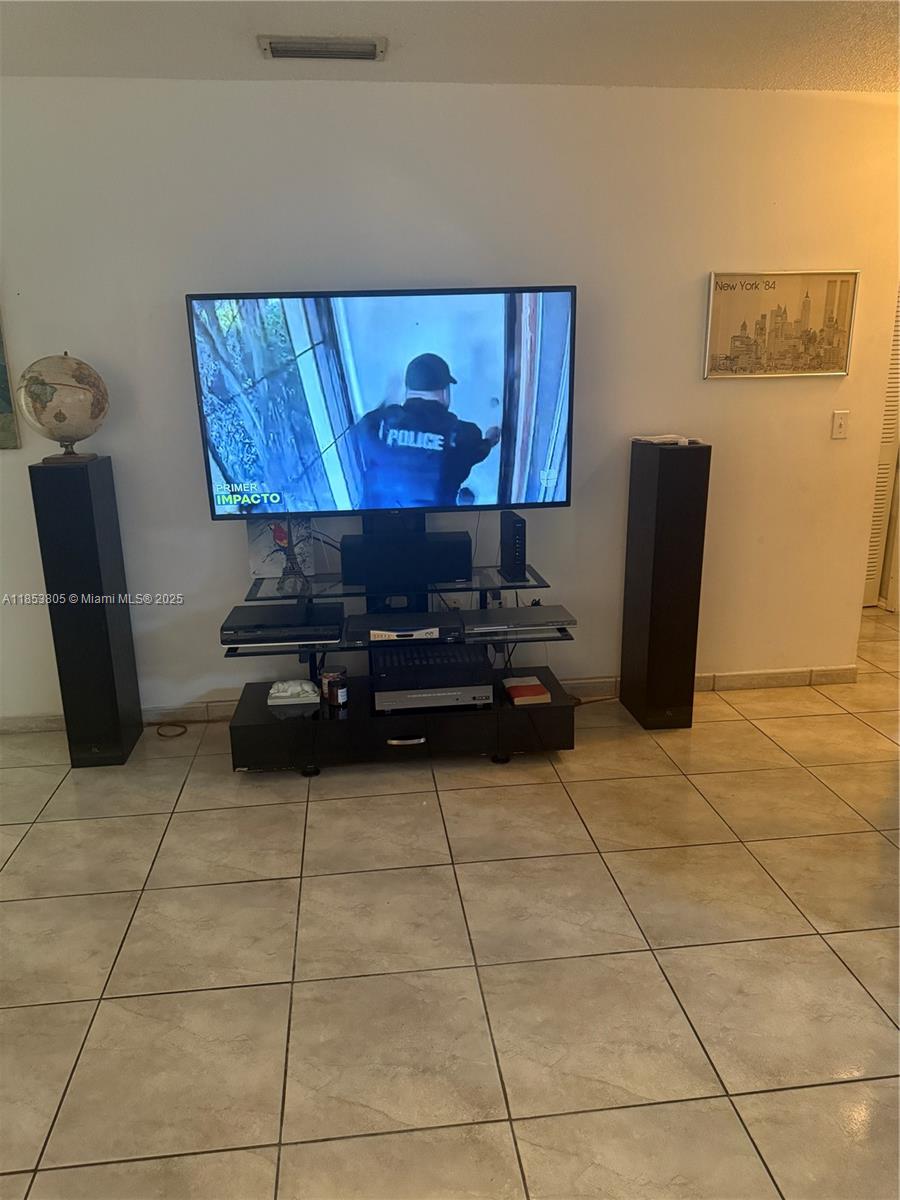 11472 Southwest 4th Street Sweetwater, FL 33174 - Photo 22 of 65