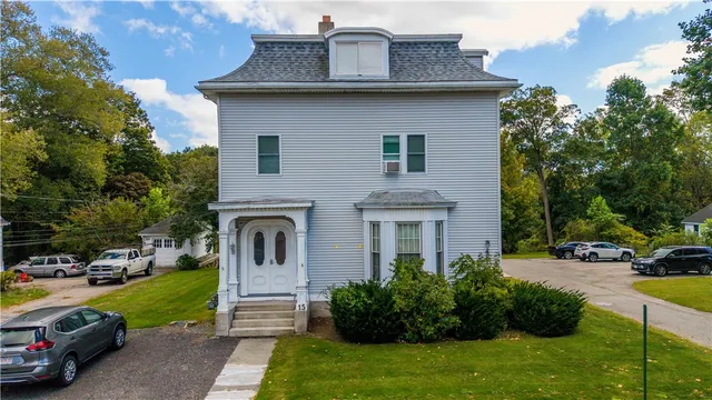 $1,800 | 15 Prospect Street, Taunton, MA 02780