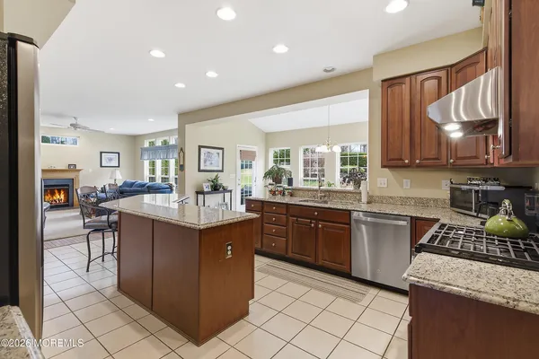 $889,900 | 27 Penn Place, Forked River, NJ 08731