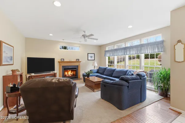 $889,900 | 27 Penn Place, Forked River, NJ 08731