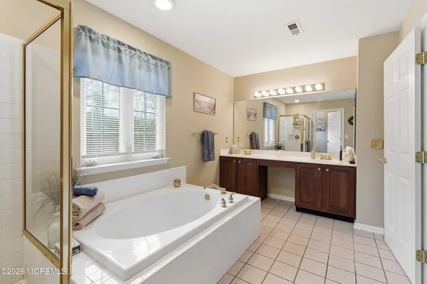 $889,900 | 27 Penn Place, Forked River, NJ 08731