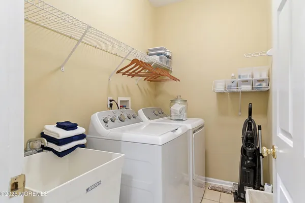 $889,900 | 27 Penn Place, Forked River, NJ 08731