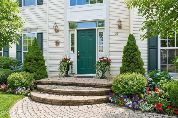 $889,900 | 27 Penn Place, Forked River, NJ 08731
