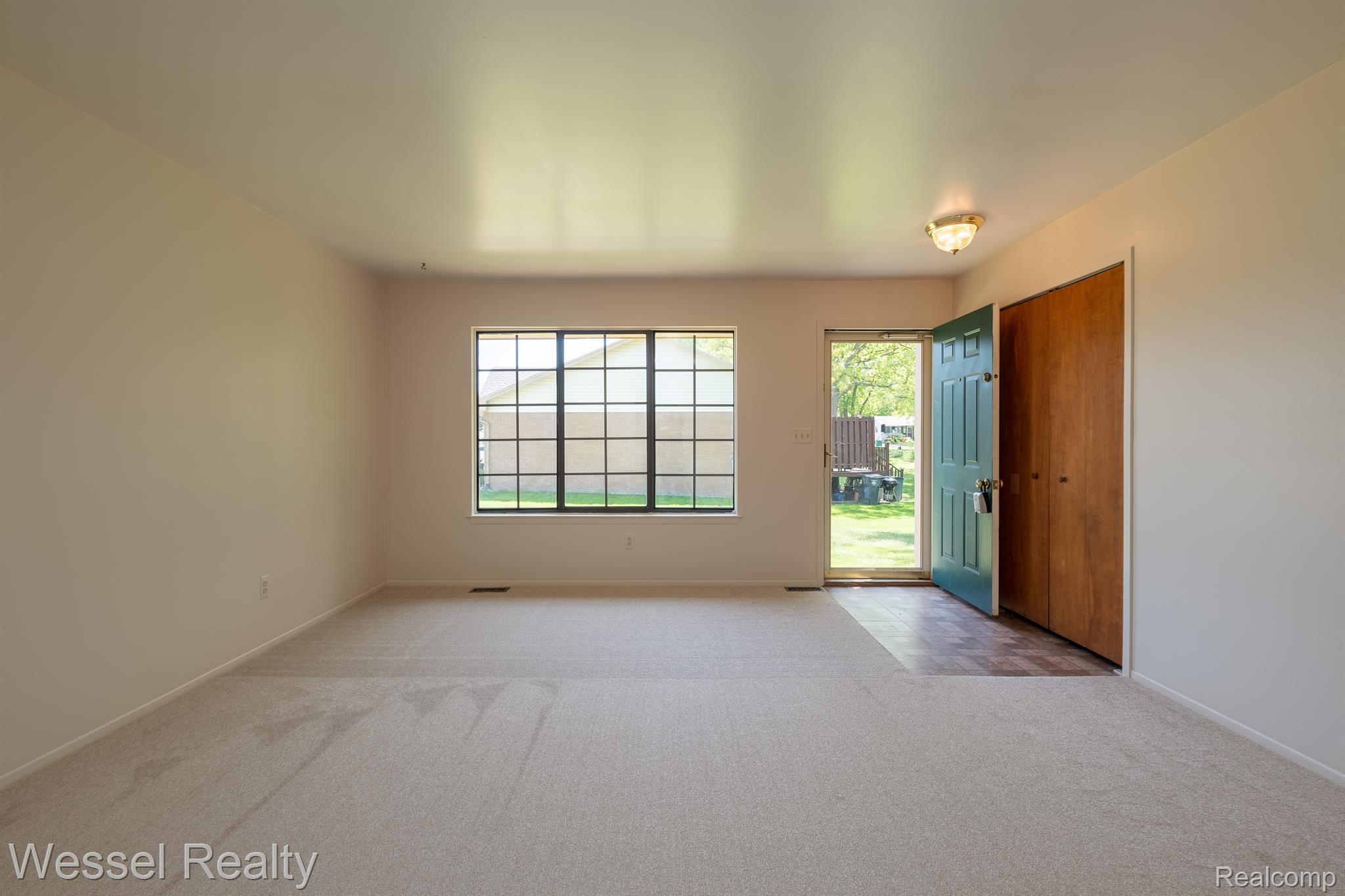 335 Fairgrove Street, Unit 11 Romeo, MI 48065 - Photo 6 of 23 Gallery Image 6