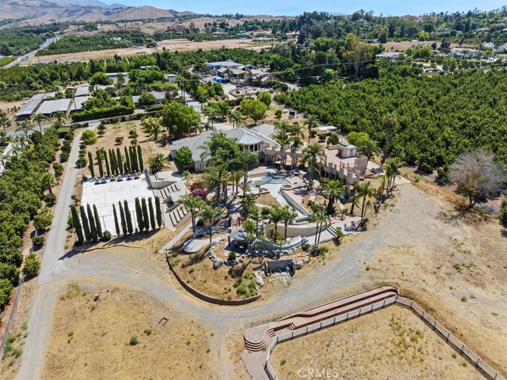 11362 Walnut Street Redlands, CA 92374 - Photo 8 of 51