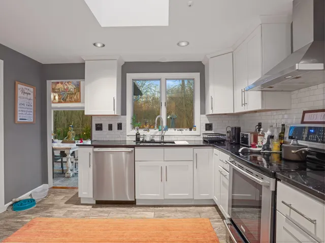 $10,000 | 10 Tupelo Road, Westport, CT 06880