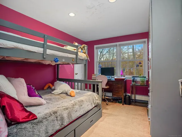 $10,000 | 10 Tupelo Road, Westport, CT 06880