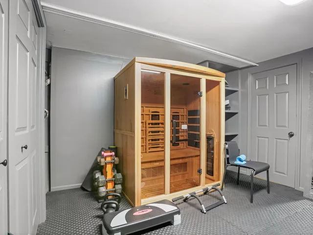 $10,000 | 10 Tupelo Road, Westport, CT 06880