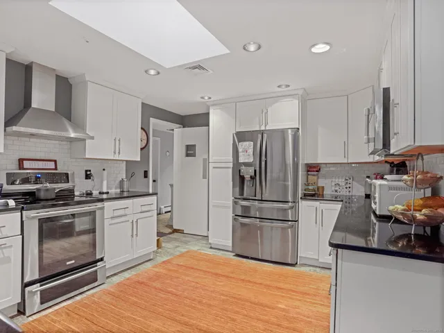 $10,000 | 10 Tupelo Road, Westport, CT 06880