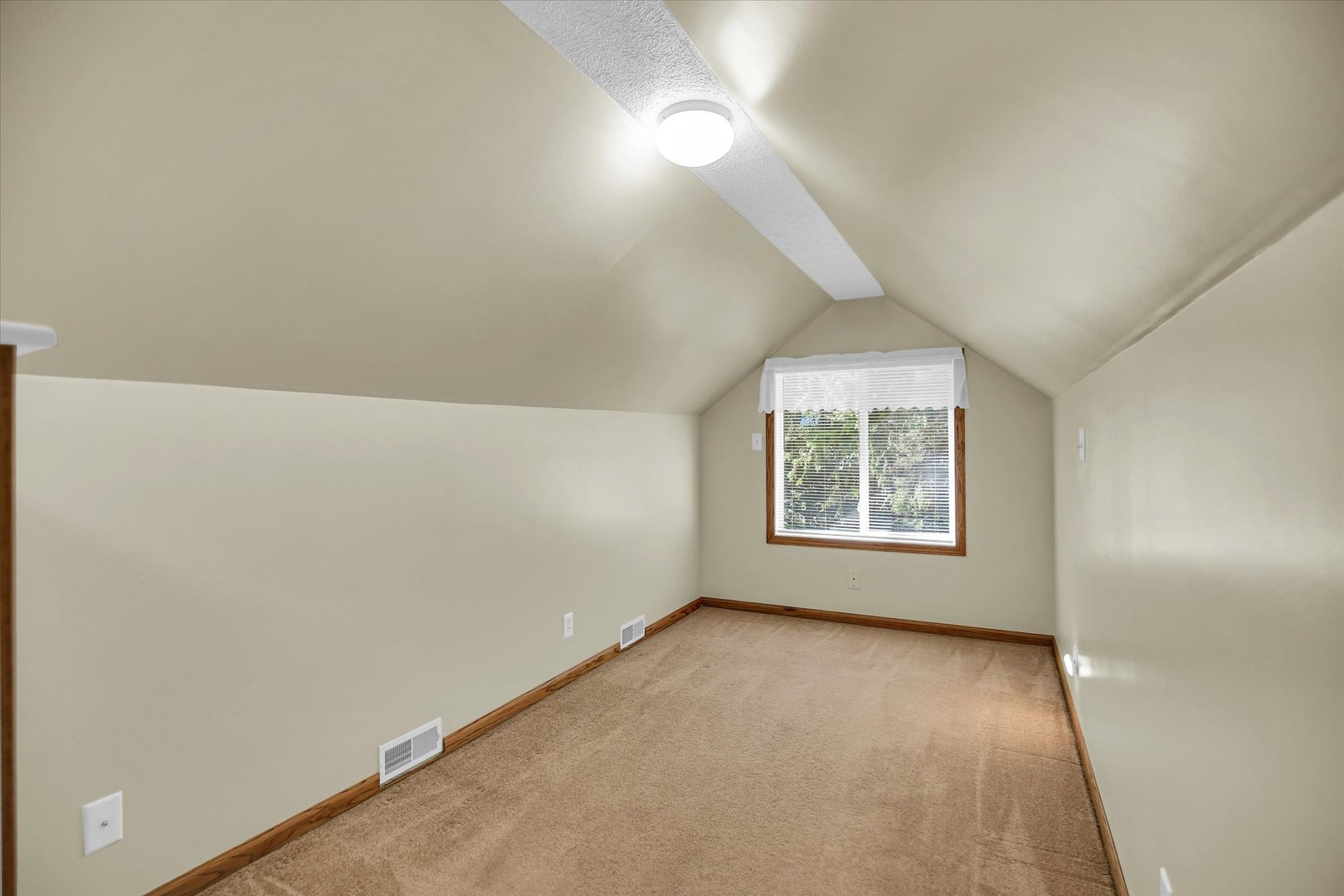 221 East 5th Avenue Rankin, IL 60960 - Photo 16 of 44 an empty room with a window