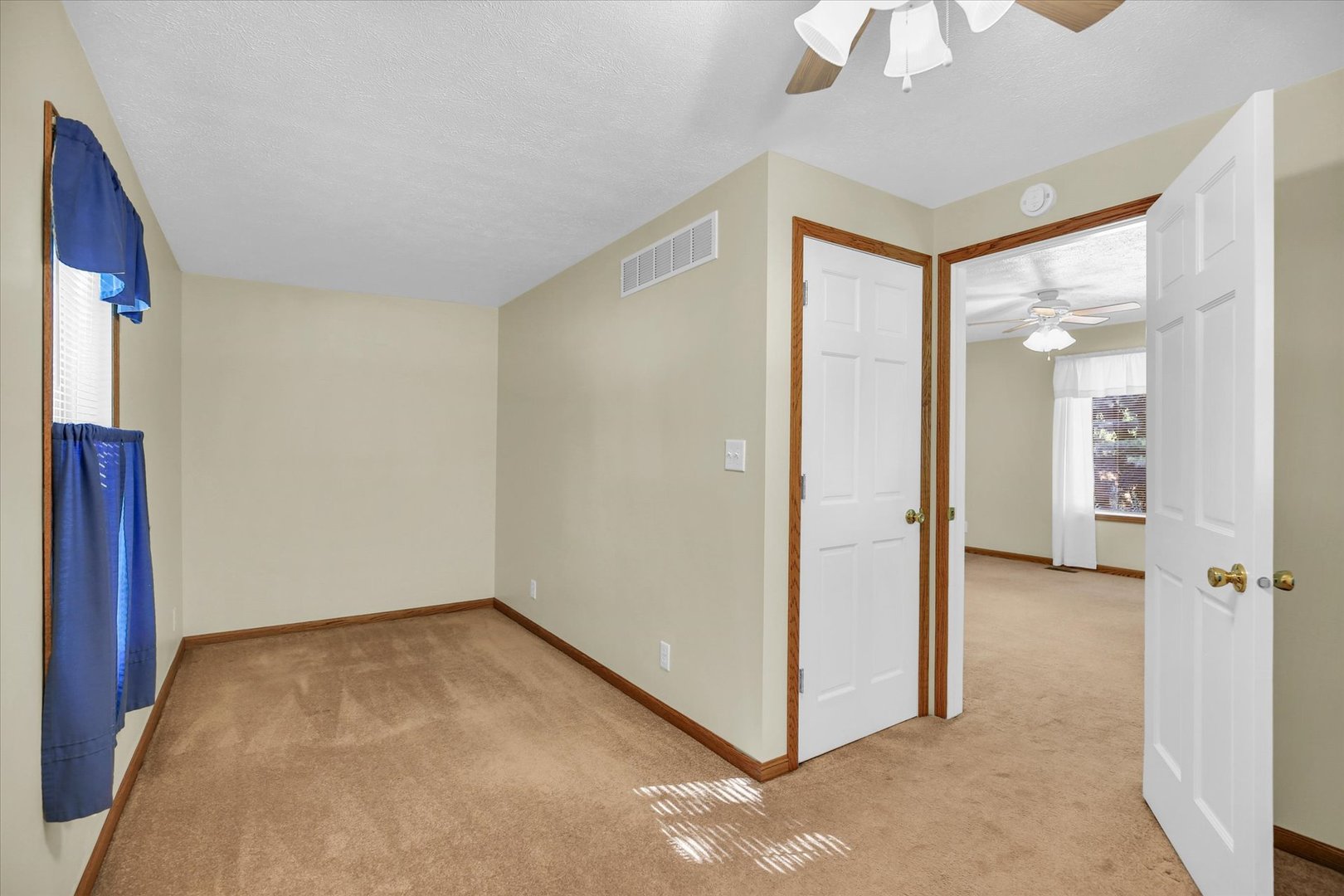 221 East 5th Avenue Rankin, IL 60960 - Photo 7 of 44 a view of an empty room