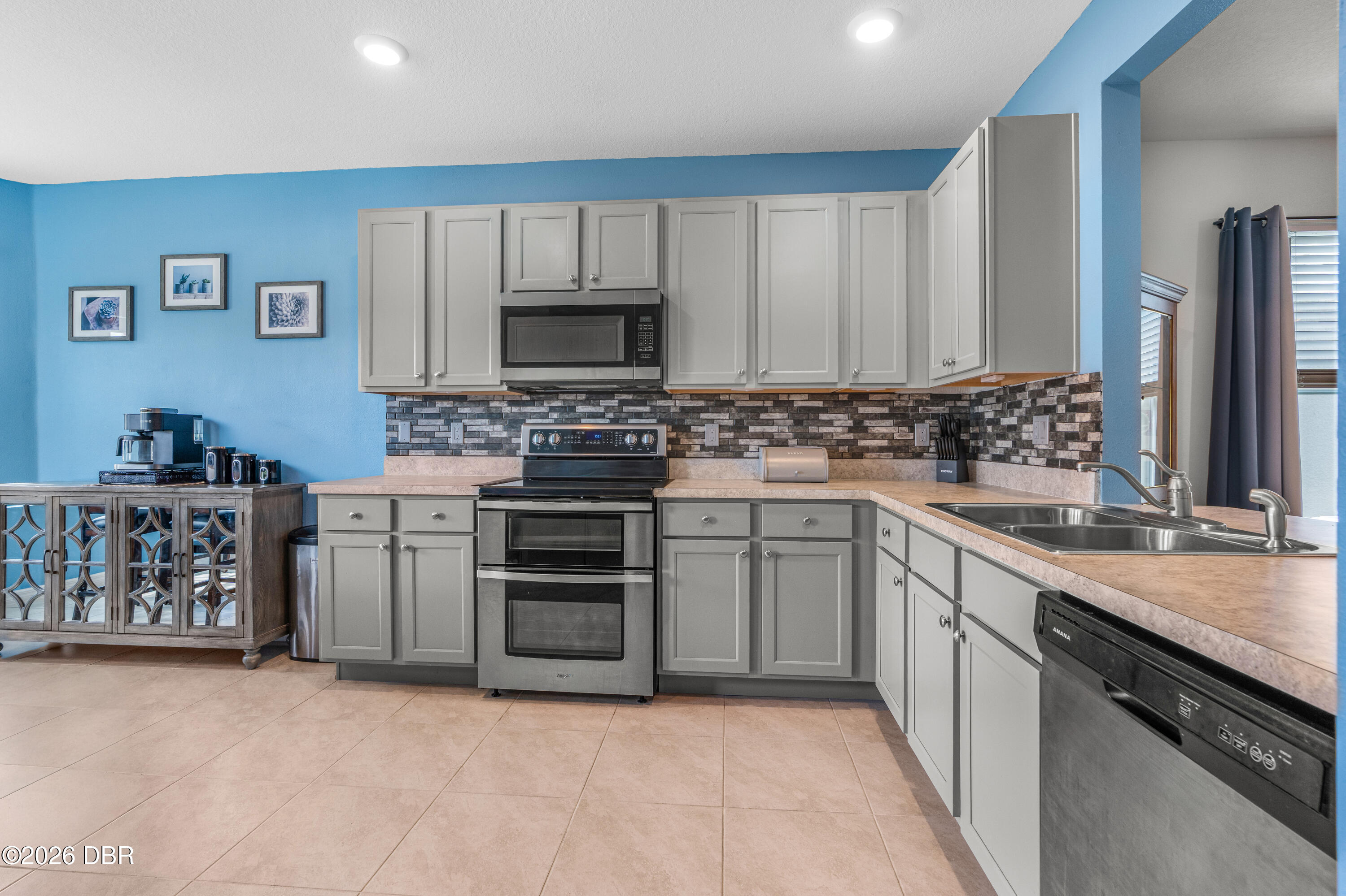117 Old Mill Pond Road Edgewater, FL 32141 - Photo 2 of 29 117 Old Mill Pond Rd -16