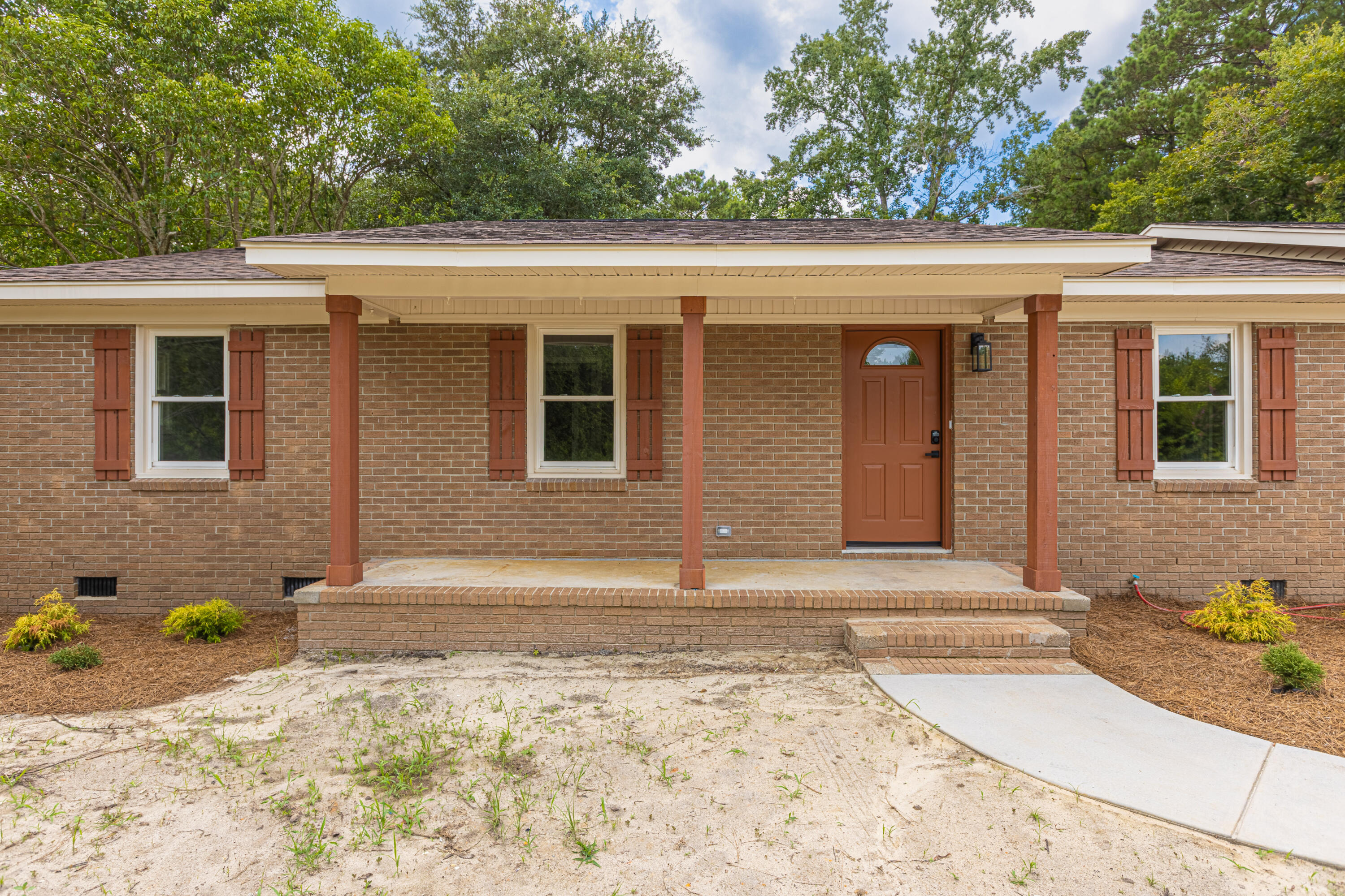 1150 Plowden Mill Road Sumter, SC 29153 - Photo 9 of 44 Gallery Image 9