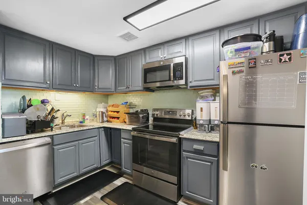 $399,900 | 8785 Ravenglass Way, Montgomery Village, MD 20886