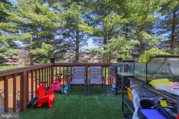 $399,900 | 8785 Ravenglass Way, Montgomery Village, MD 20886