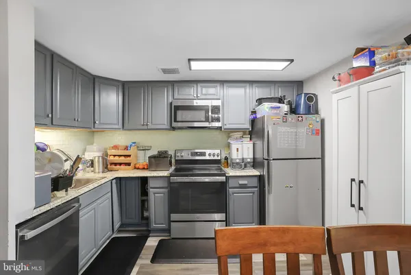 $399,900 | 8785 Ravenglass Way, Montgomery Village, MD 20886