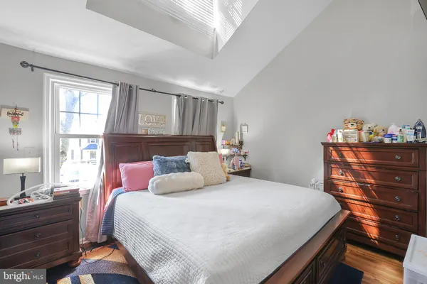 $399,900 | 8785 Ravenglass Way, Montgomery Village, MD 20886