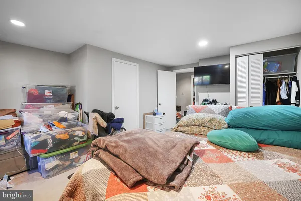 $399,900 | 8785 Ravenglass Way, Montgomery Village, MD 20886