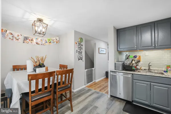 $399,900 | 8785 Ravenglass Way, Montgomery Village, MD 20886