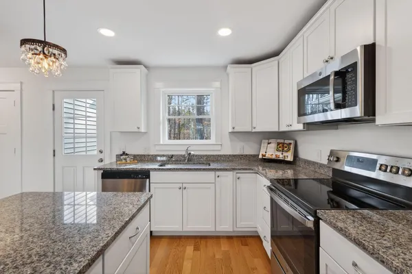 $649,000 | 9 Webhannet Place, Unit 7, Kennebunk, ME 04043