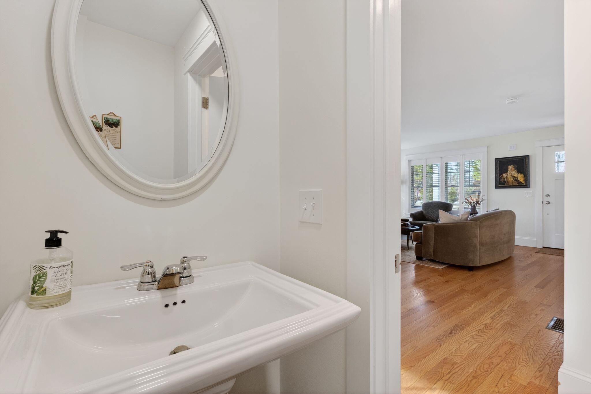 9 Webhannet Place, Unit 7 Kennebunk, ME 04043 - Photo 17 of 51 9 Webhannet Place