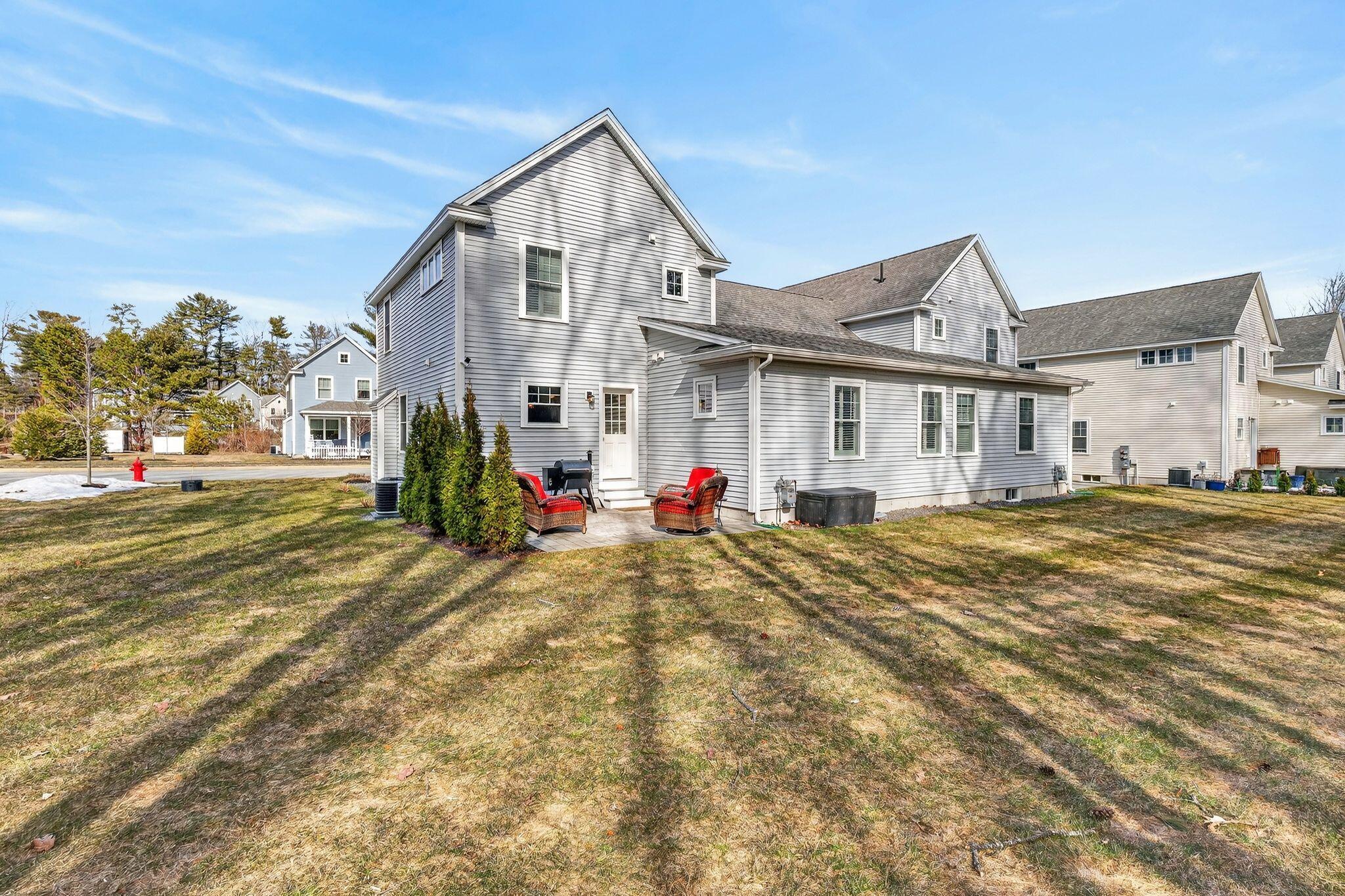 9 Webhannet Place, Unit 7 Kennebunk, ME 04043 - Photo 2 of 51 9 Webhannet Place