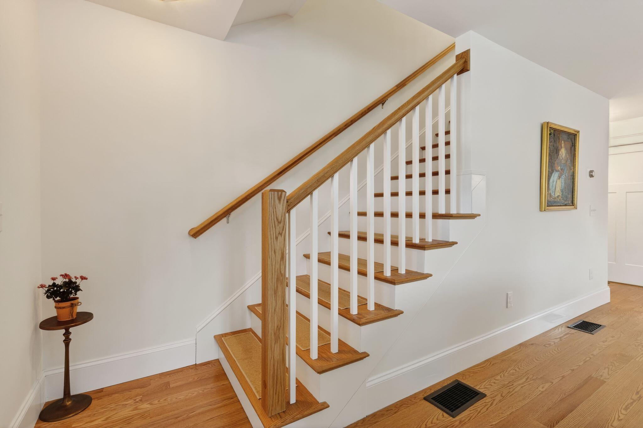 9 Webhannet Place, Unit 7 Kennebunk, ME 04043 - Photo 23 of 51 9 Webhannet Place