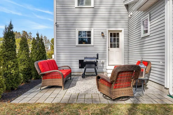 $649,000 | 9 Webhannet Place, Unit 7, Kennebunk, ME 04043