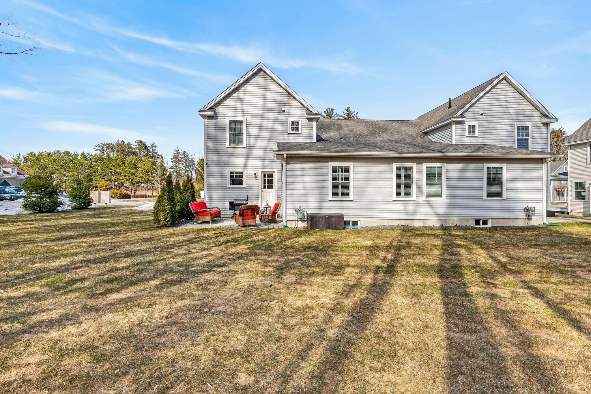 9 Webhannet Place, Unit 7 Kennebunk, ME 04043 - Photo 39 of 51 9 Webhannet Place