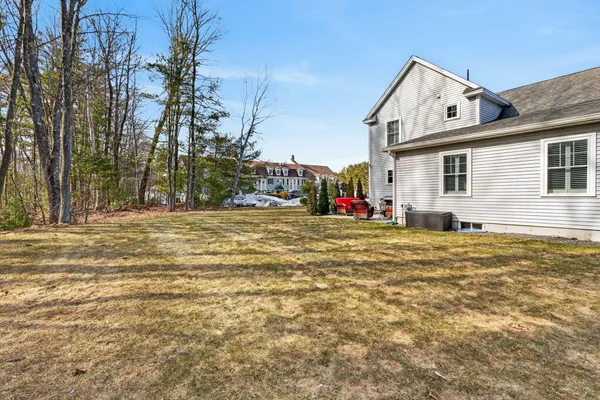 $649,000 | 9 Webhannet Place, Unit 7, Kennebunk, ME 04043