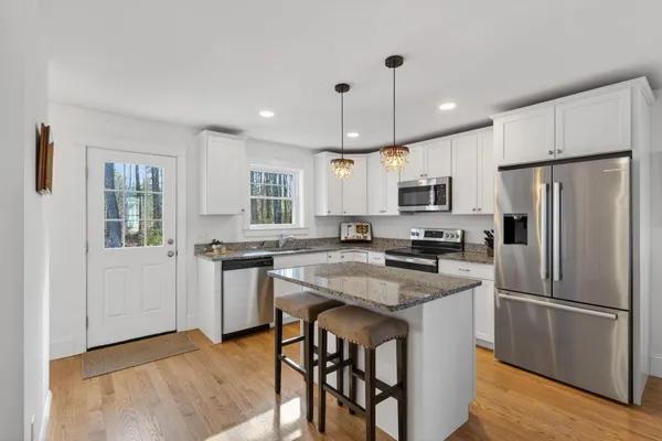 $649,000 | 9 Webhannet Place, Unit 7, Kennebunk, ME 04043