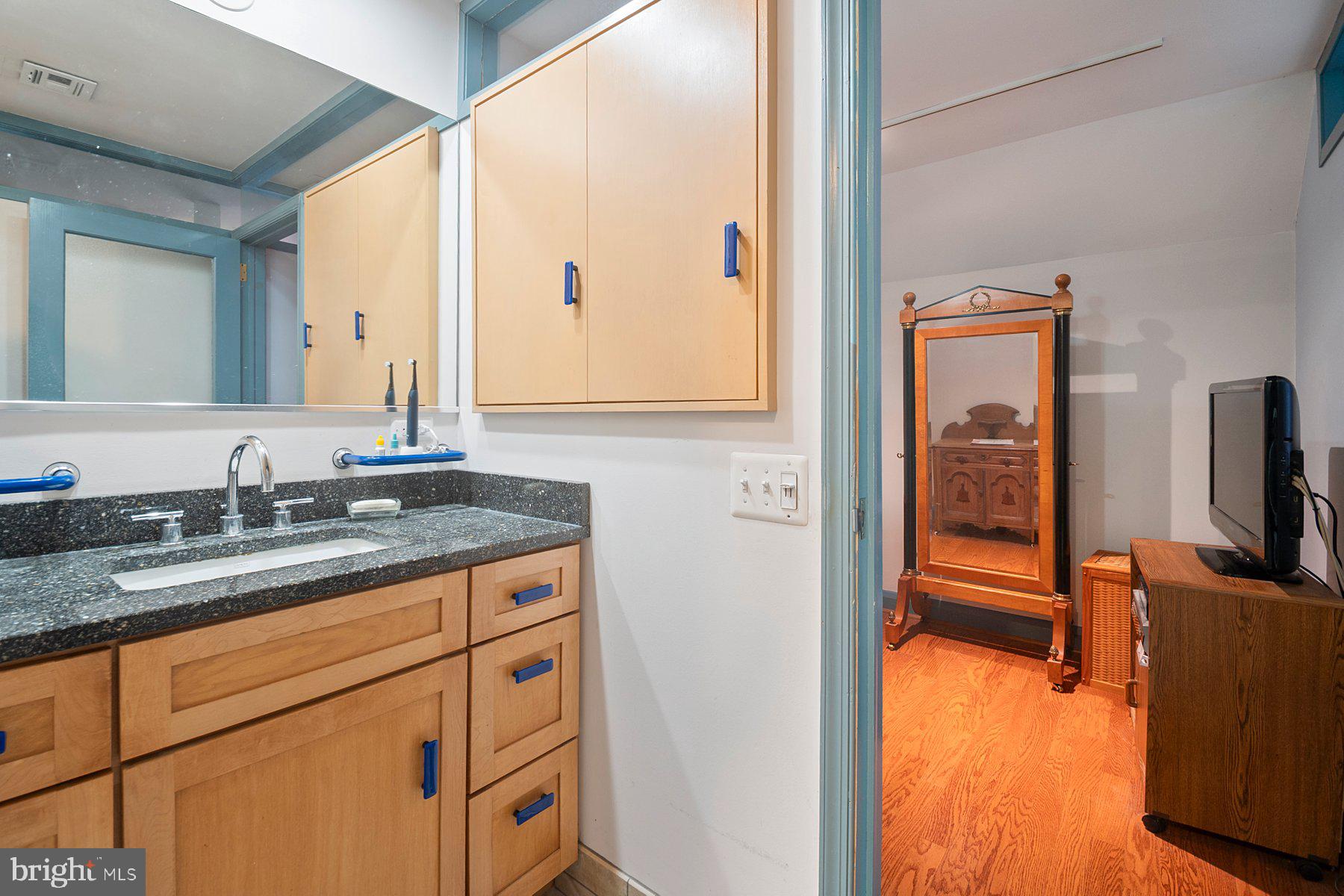 1213 Roundhill Road Baltimore, MD 21218 - Photo 24 of 41 Gallery Image 24