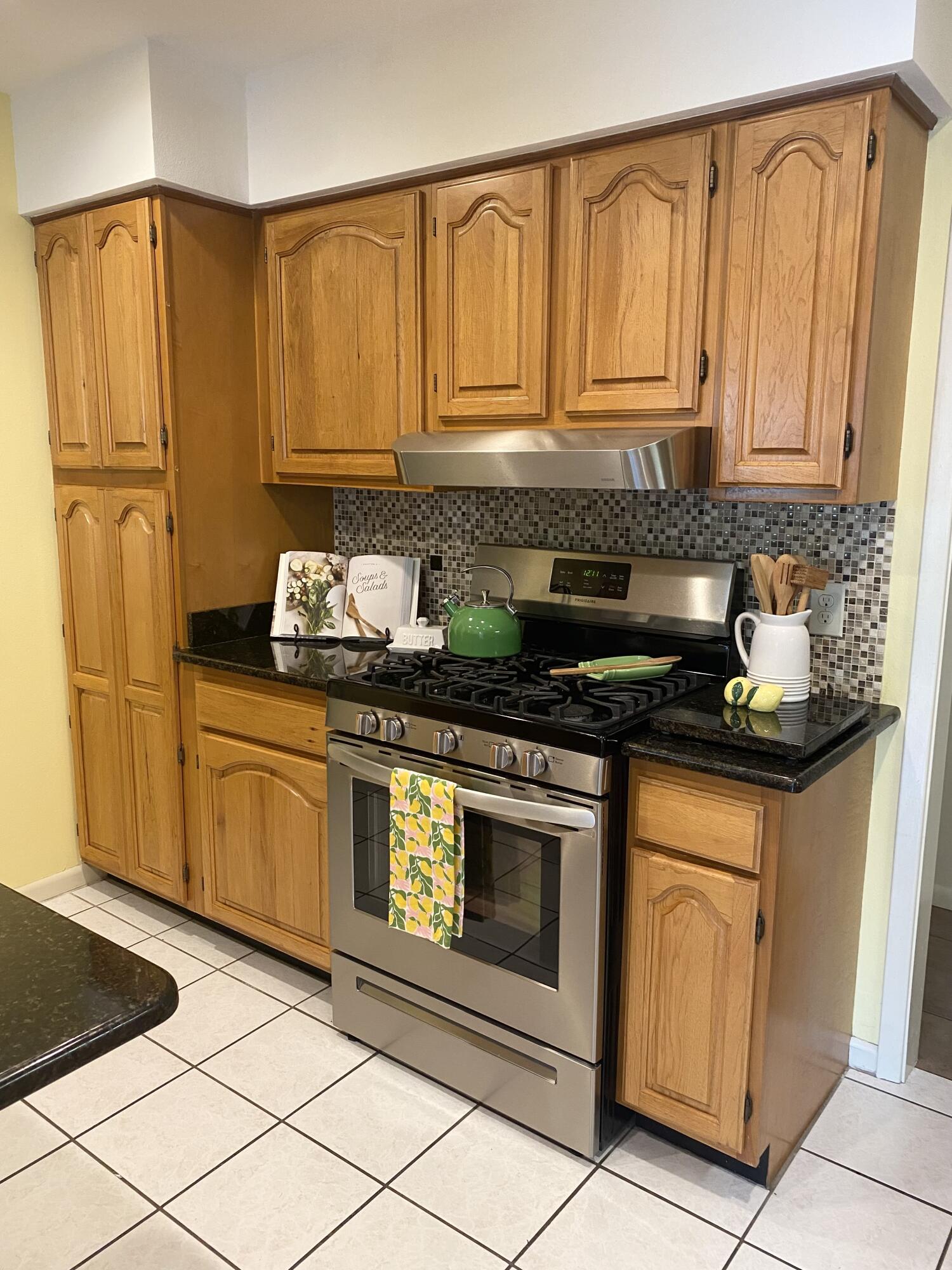 22 10th Street Shalimar, FL 32579 - Photo 12 of 49 22 10th St