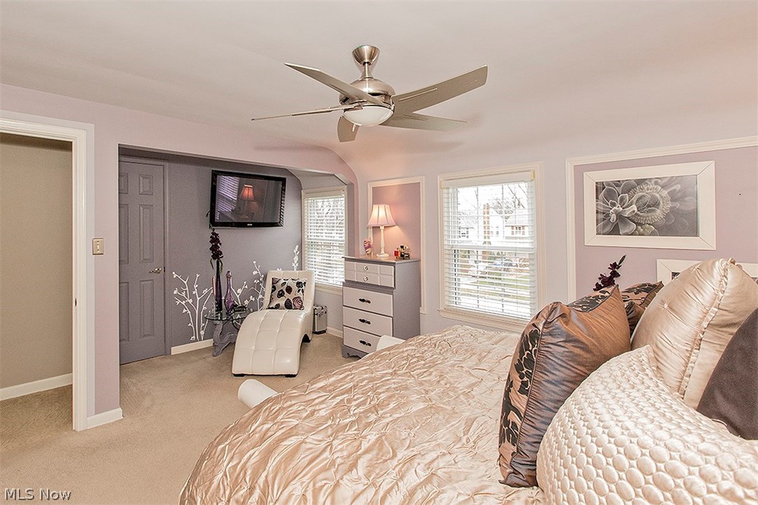 1387 Croyden Road Lyndhurst, OH 44124 - Photo 22 of 35