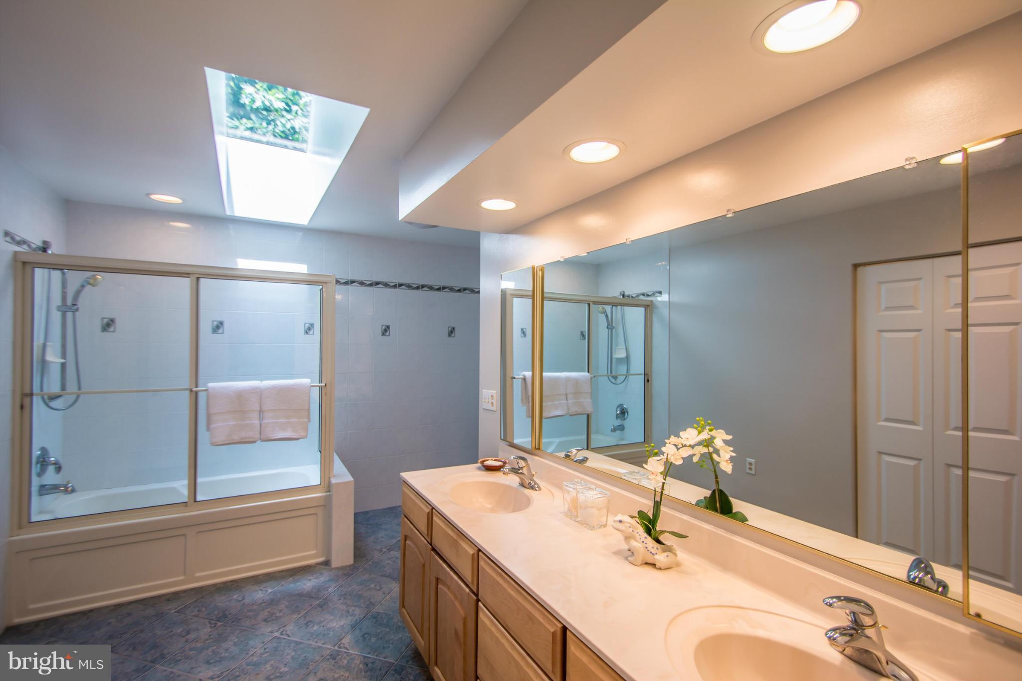 2101 Highland Ridge Drive Phoenix, MD 21131 - Photo 22 of 30 Bath