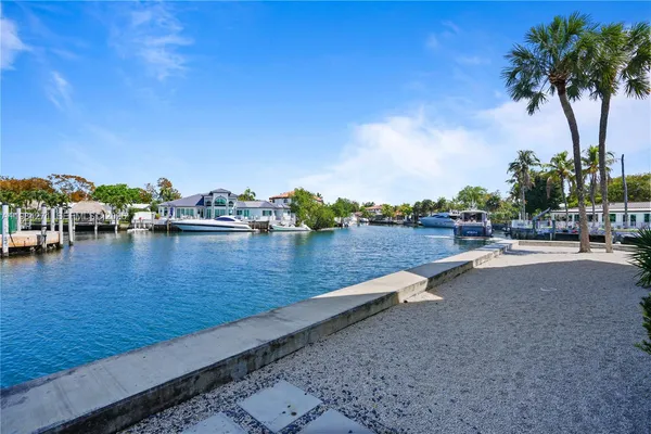 $1,900 | 13105 Ixora Court, Unit 215, North Miami, FL 33181