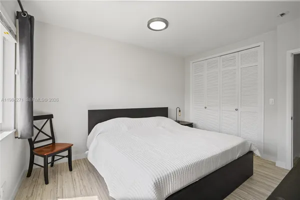 $1,900 | 13105 Ixora Court, Unit 215, North Miami, FL 33181