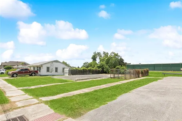 $49,900 | 3200 Hero Drive, Gretna, LA 70053