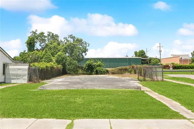 $49,900 | 3200 Hero Drive, Gretna, LA 70053