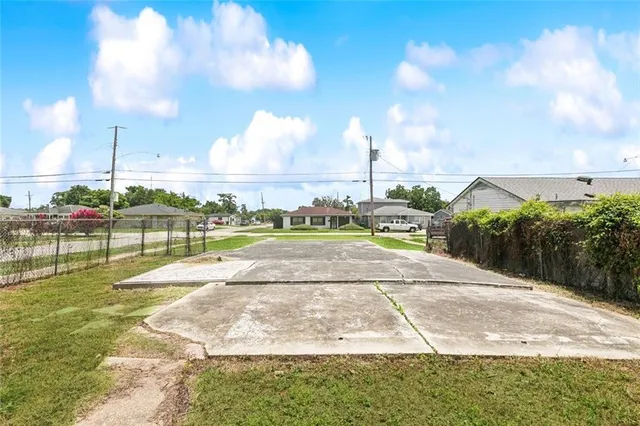 $49,900 | 3200 Hero Drive, Gretna, LA 70053