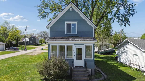 $178,000 | 321 1st Street Northeast, Plato, MN 55370