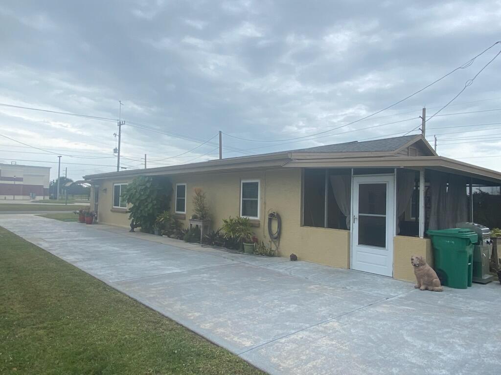 4321 Kirby Loop Road Fort Pierce, FL 34981 - Photo 1 of 19 beyc679bc4fd4654d